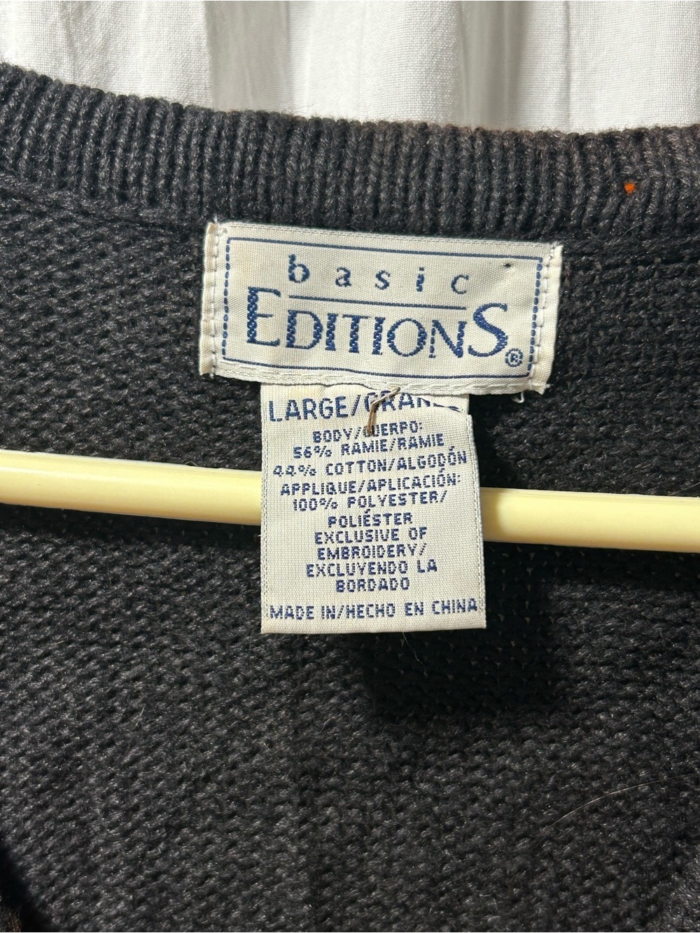 Basic Editions Black Vest with Orange Pumpkin Appliqués vintage 1990’s - Picture 6 of 7